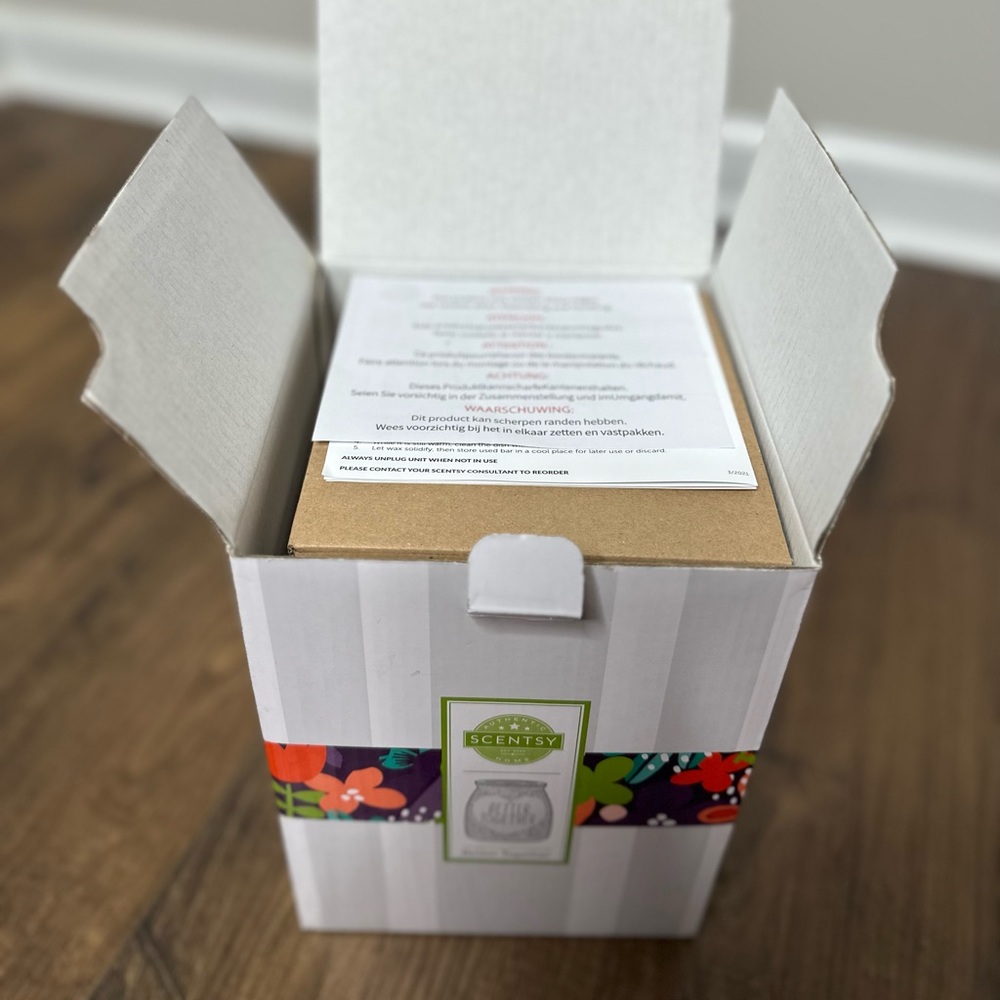 Better Together Scentsy Warmer - Picture 3 of 11